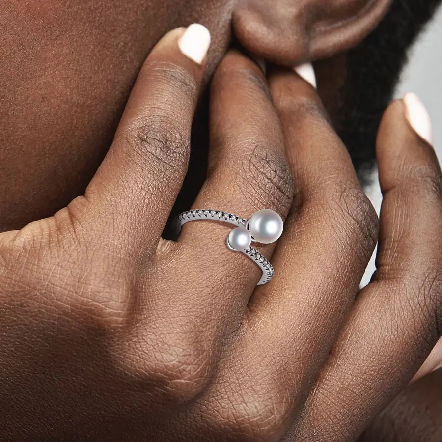 Veloura Pearl Crown Ring