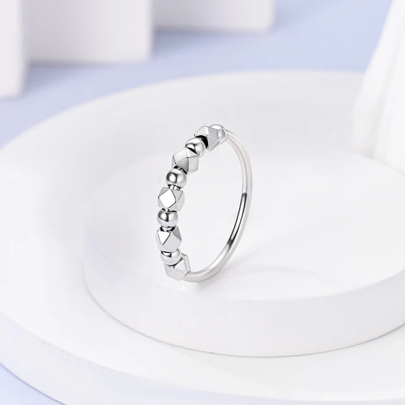 Veloura Pearl Crown Ring
